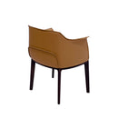 SILLA DE COMEDOR CON FRENTE DE PIEL MARRON Y PATAS MARRONES
