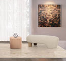 OTOMAN EN TELA BEIGE Y ACABADO DE MADERA