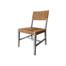 SILLA DE COMEDOR DE ACABADO EN MADERA GRIS CON ASIENTO Y RESPALDO EN CUERDA