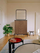 BAR TOPE DE VIDRIO BLANCO Y ACABADO DE MADERA