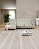 SOFA SECCIONAL RECLINABLE ELECTRICO CON FRENTE DE PIEL BEIGE Y PATAS NEGRAS