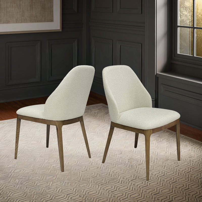 SILLA DE COMEDOR EN TELA BEIGE Y PATAS ACABADO DE MADERA