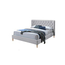 CAMA KING EN TELA GRIS, PATAS MARRONES