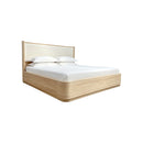 CAMA KING ACABADO DE MADERA EN TELA BLANCA
