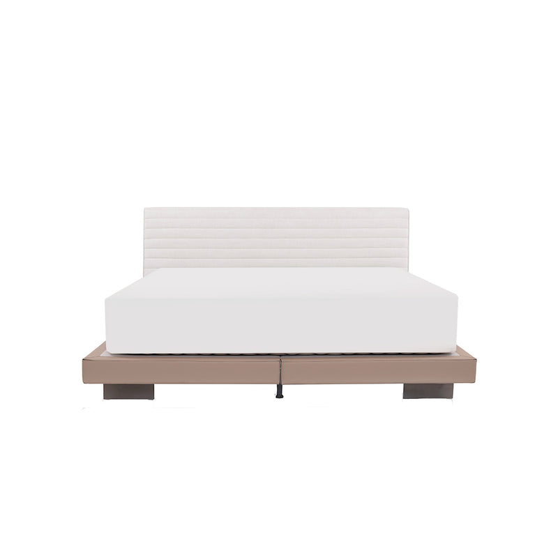 CAMA KING EN TELA GRIS  BASE PU BEIGE Y PATAS COLOR BRONCE