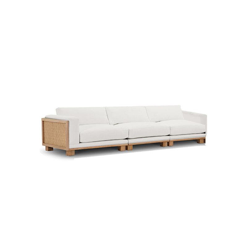SOFA ESTACIONARIO DE TRES ASIENTOS  EN TELA BLANCA CON ACABADO DE MADERA Y PAJILLA