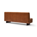 SOFA ESTACIONARIO DE TRES ASIENTOS CON FRENTE PIEL CAMEL