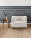 BUTACA ESTACIONARIA EN TELA TEXTURIZADA BLANCA Y ACABADO DE MADERA