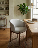 SILLA DE COMEDOR EN TELA GRIS ACABADO DE MADERA