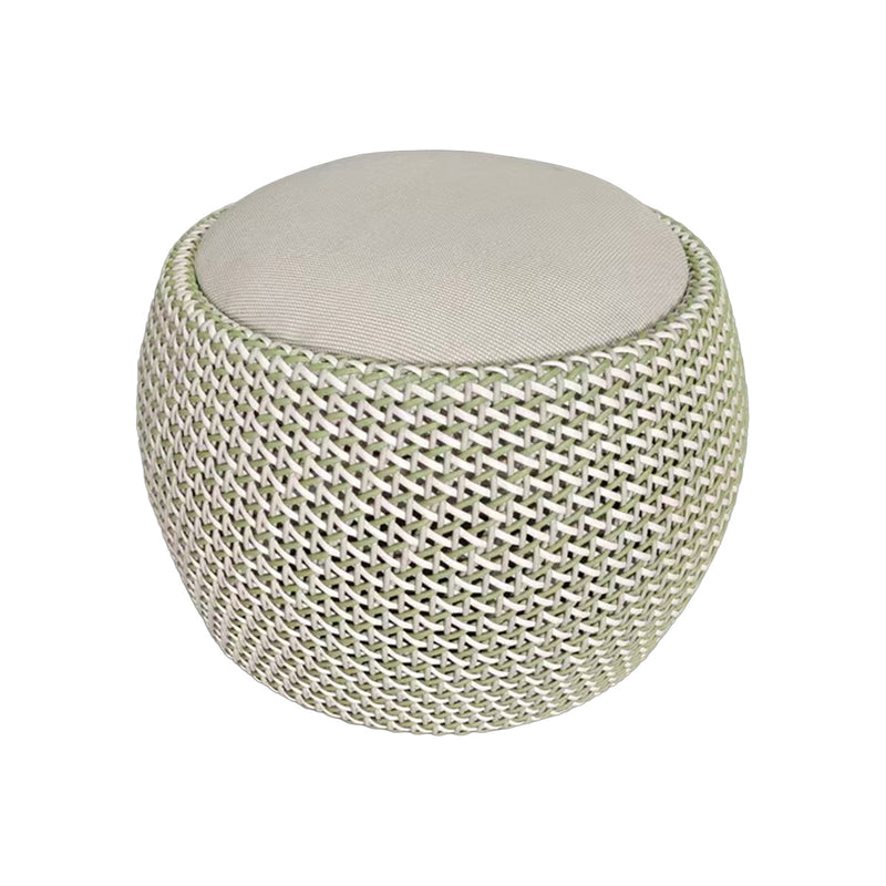 OTOMAN DE EXTERIOR EN TELA BEIGE Y MIMBRE VERDE Y BLANCO