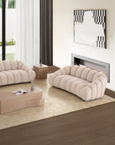 SOFA ESTACIONARIO DE TRES ASIENTOS EN TELA KAKI