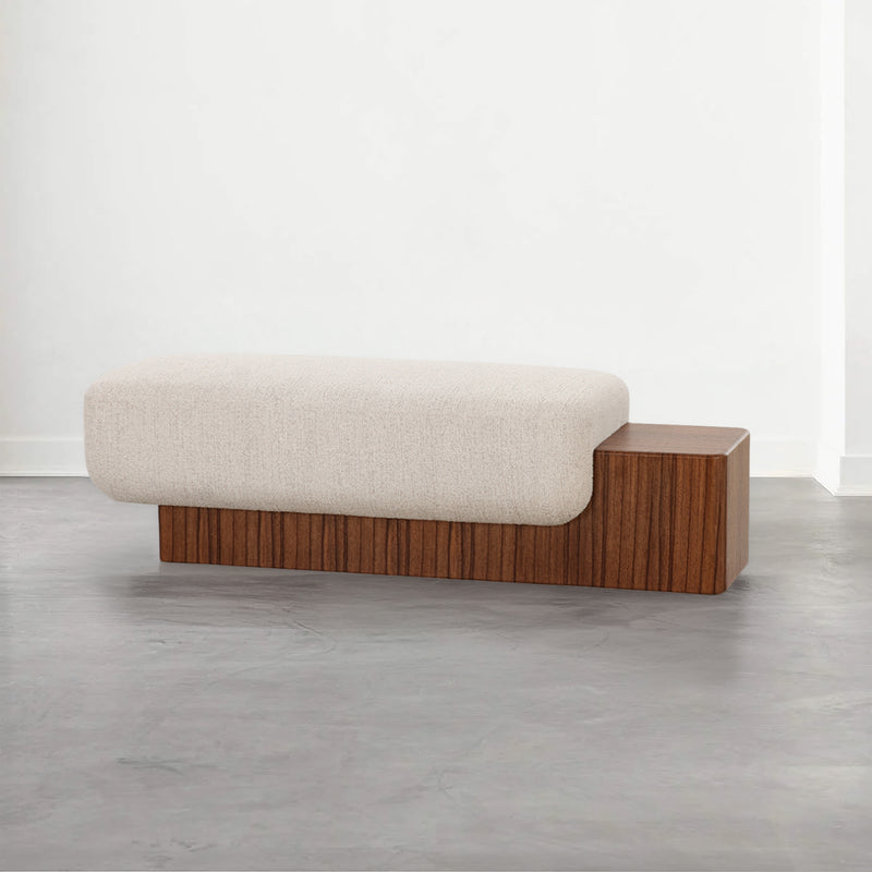 BANCO EN TELA BLANCA Y BASE ACABADO DE MADERA