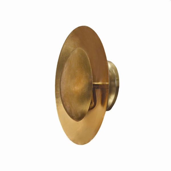 LAMPARA DE PARED FABRICADO EN HIERRO Y ACABADO DORADO